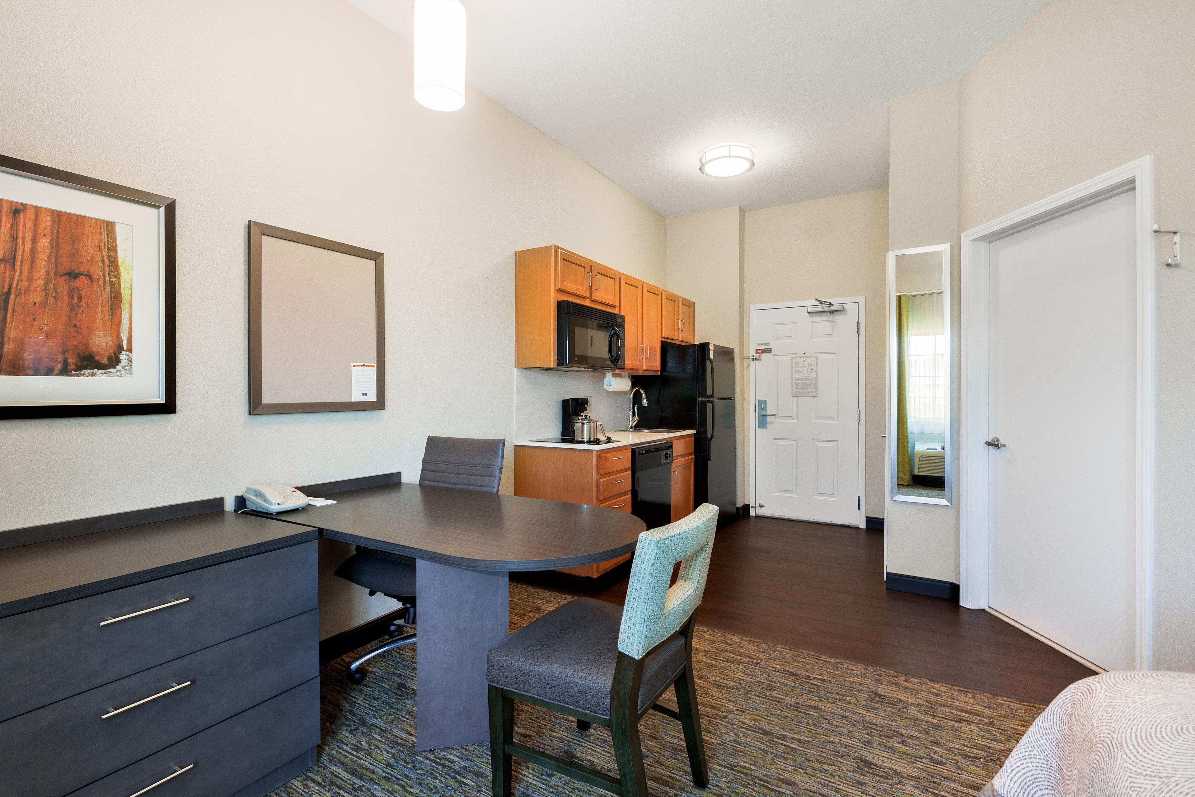 Candlewood Suites Medford By Ihg Dış mekan fotoğraf