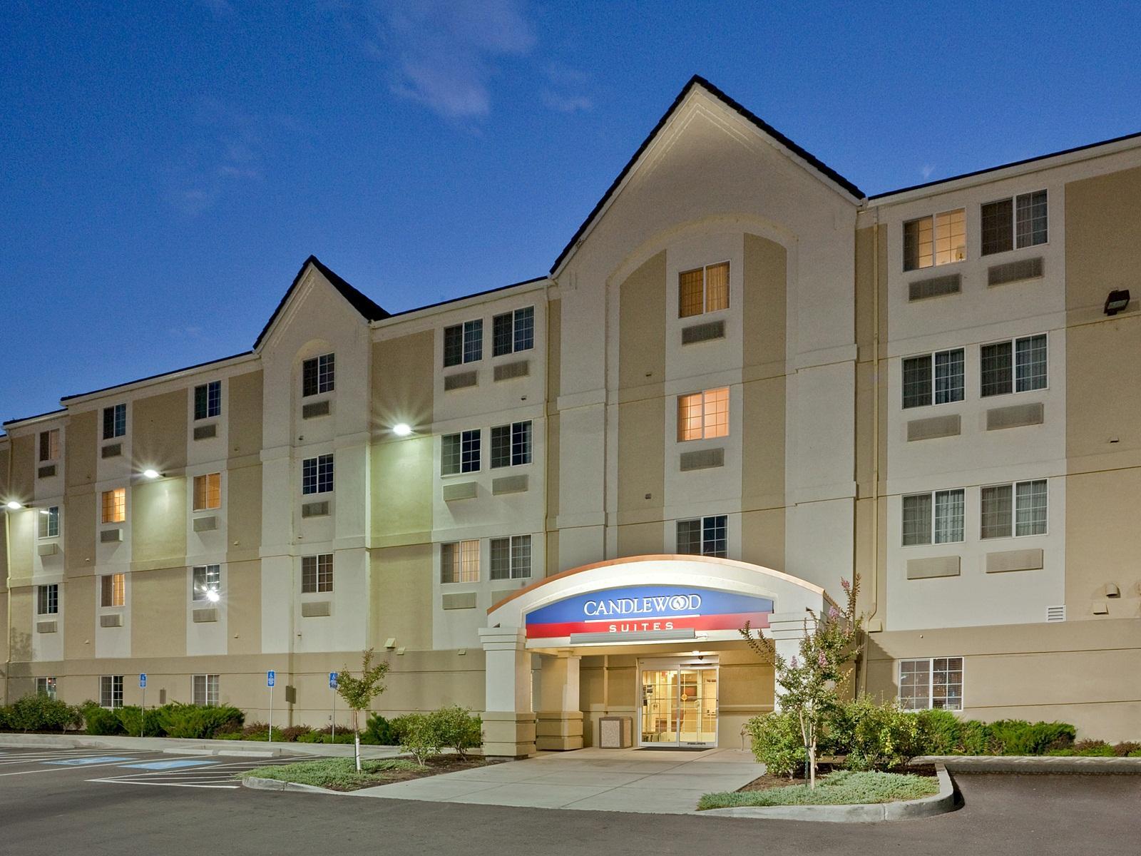 Candlewood Suites Medford By Ihg Dış mekan fotoğraf