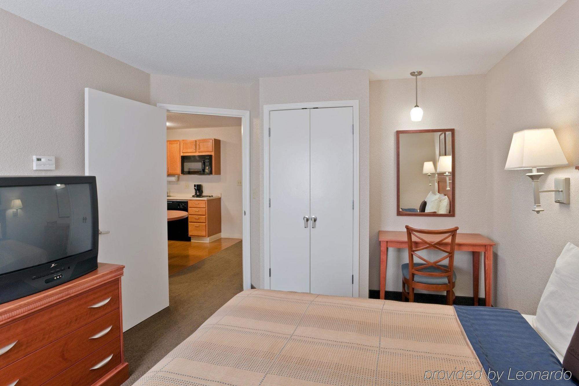 Candlewood Suites Medford By Ihg Dış mekan fotoğraf